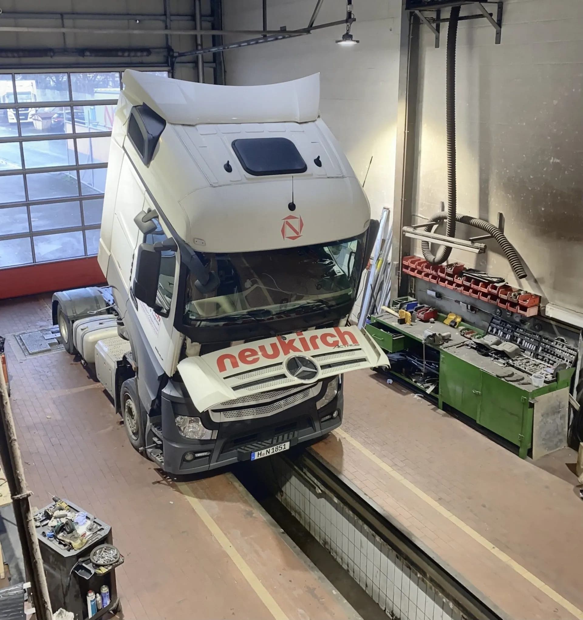 Neukirch LKW in der Werkstatt